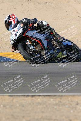 media/Dec-18-2022-SoCal Trackdays (Sun) [[8099a50955]]/Turns 9 and 10 Set 2 (1055am)/